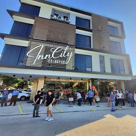 Inncity Hotel Калбайог Экстерьер фото